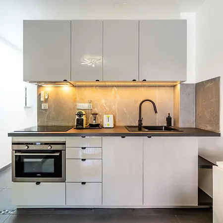 Apartment Vieux-port: Climatise + Balcon *